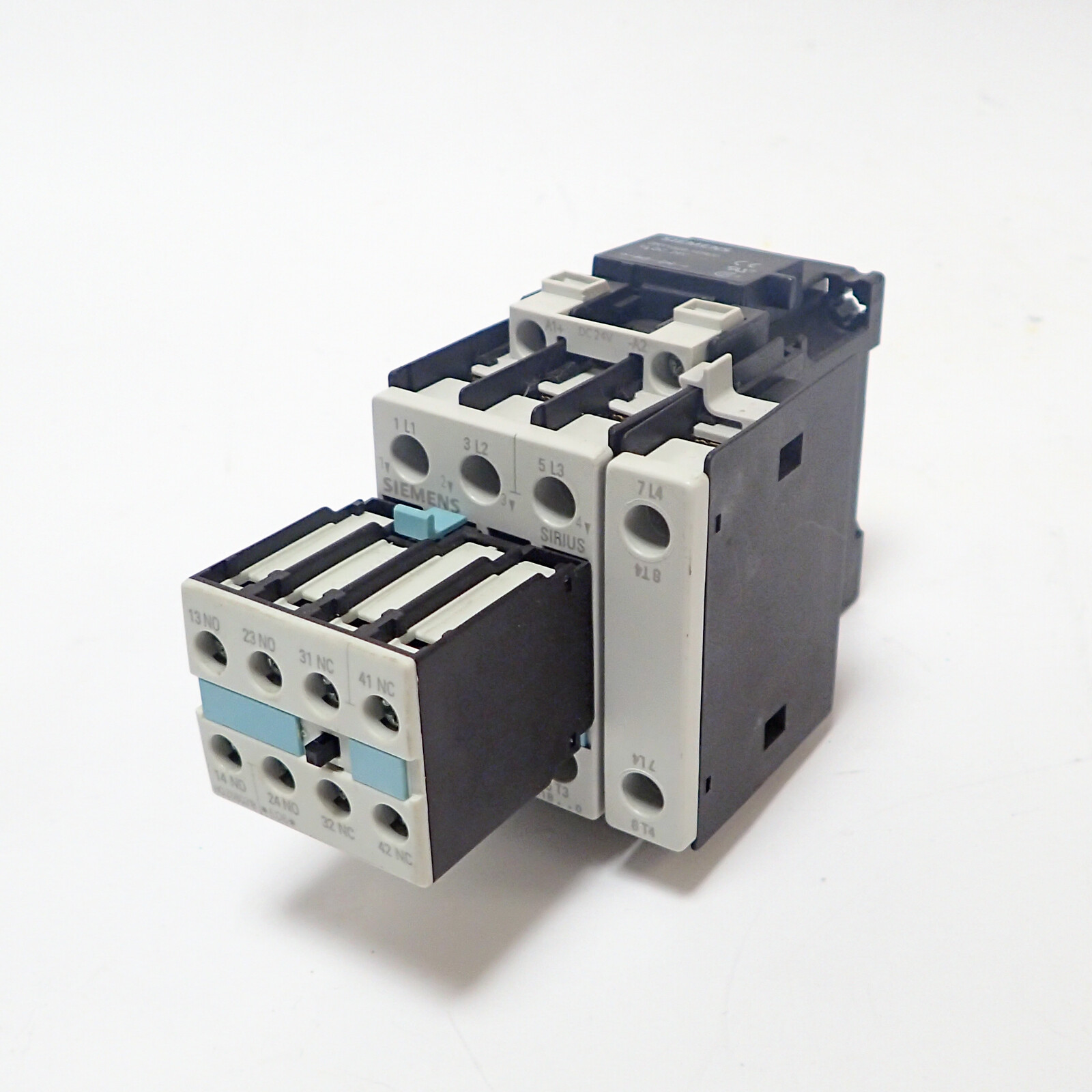 A3。(約2400個)X4043S8IZT1 Renesas Electroni A3。(約2400個)X4043S8IZT1 Renesas Electroni
