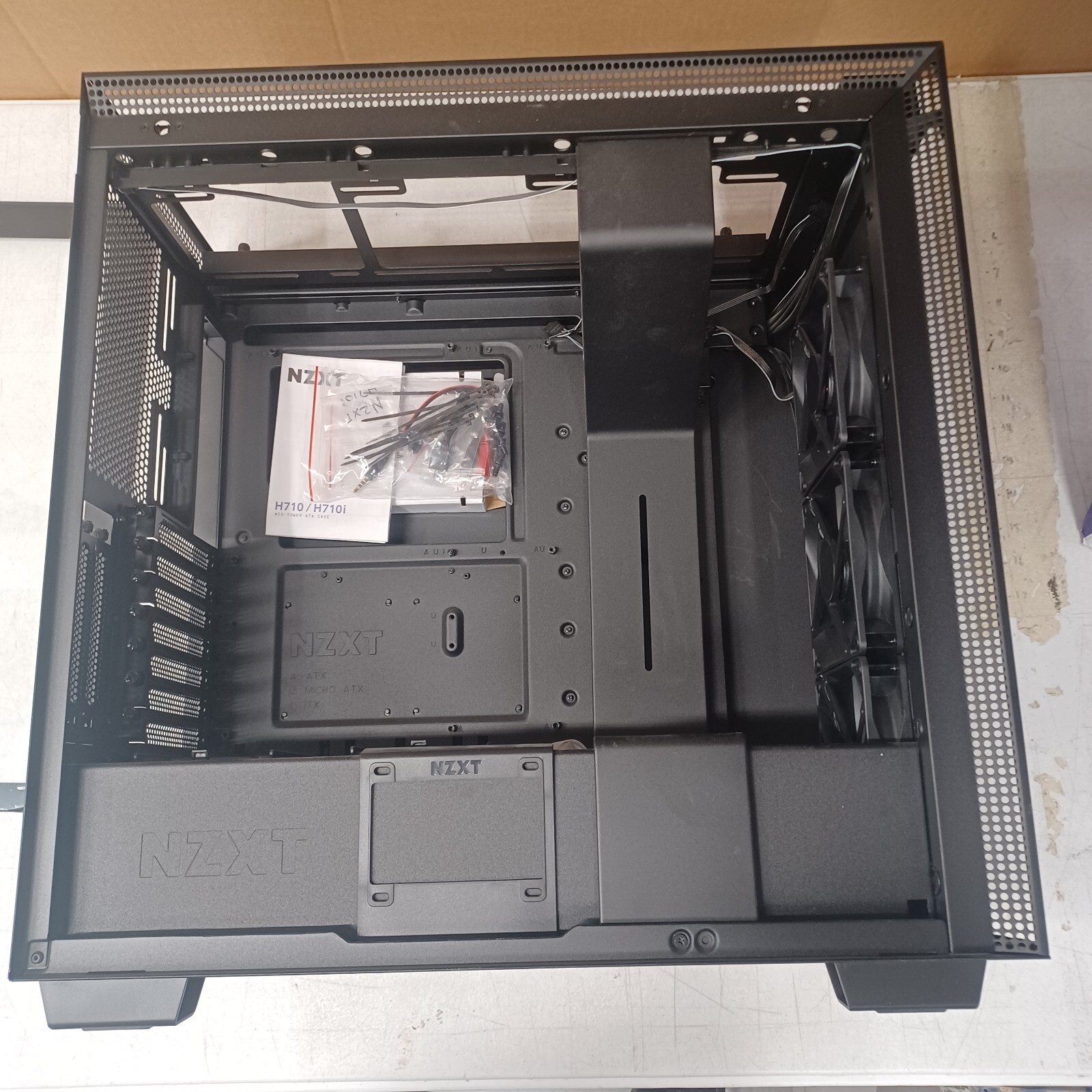 NZXT H710i 中古 s-l400.jpg