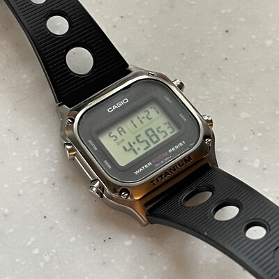 Casio TW-7000 • Ultra Rare • Vintage • Titanium • NOS Bandの Casio TW-7000 • Ultra Rare • Vintage • Titanium • NOS Bandの