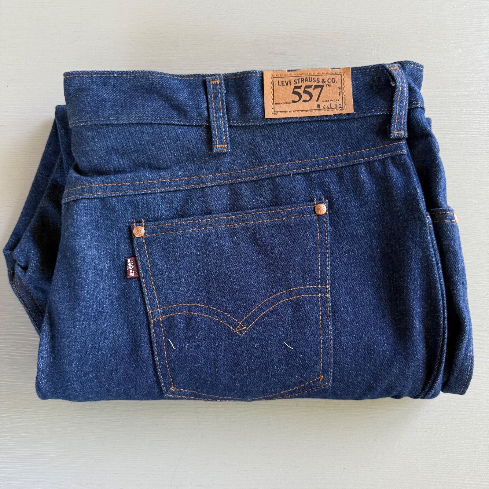 Vintage Levi's 557 Straight Leg Denim Jeans w/ Tag Sz 44 x
