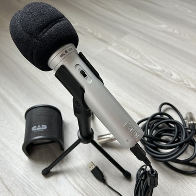 Samson Q2U Microphone Recording & Podcasting Pack USB/XLR Dynamic W/Accessories