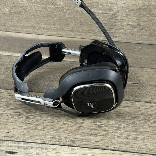 Astro A40 Black Wireless Ear-Cup (Over the Ear) Gaming Headset Untested