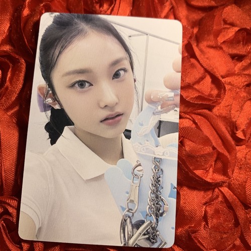 Haerin NEWJEANS Cartoon Power Edition Celeb K-POP Girl Photo Card