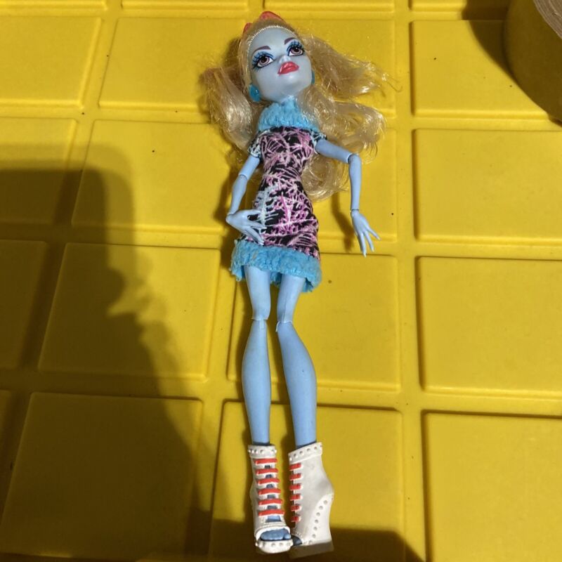 Monster High Abbey Bominable Art Class Doll 2008