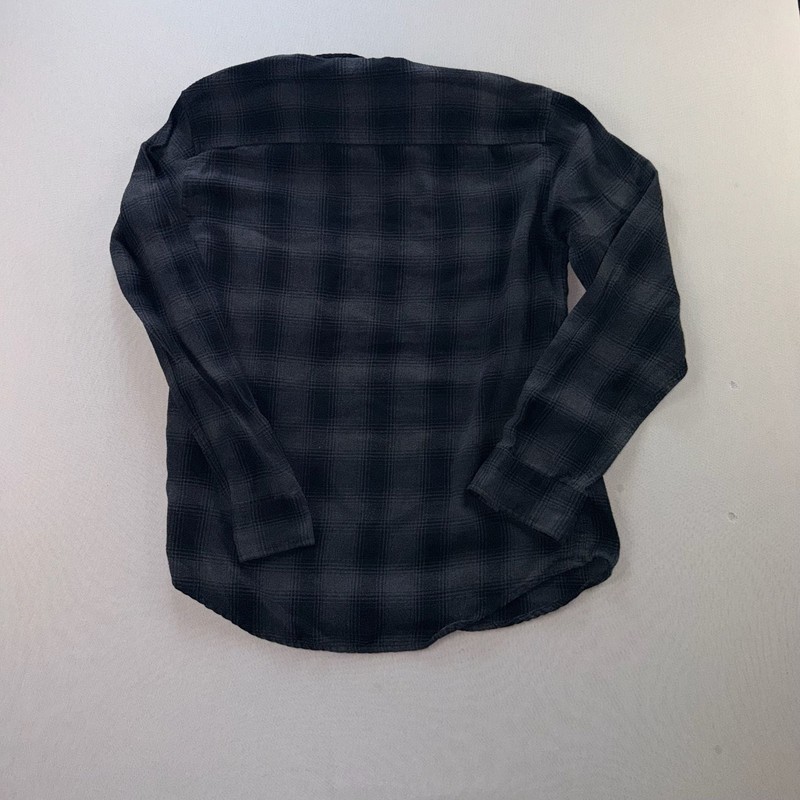 RSQ Men's Long Sleeve Black and Grey Plaid Button-Down Flannel Shirt