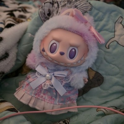 Brand new ULTRA RARE PopMart Vans X Oldskool Monsters Labubu