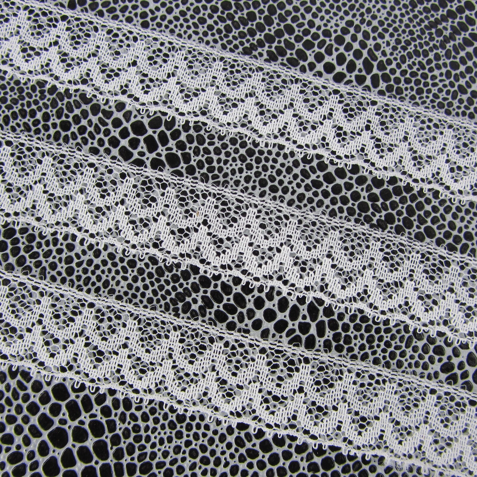 Spitze schmal Weiß 20 Meter 1,7cm breit Dessous Spitzenborte Vintage lace