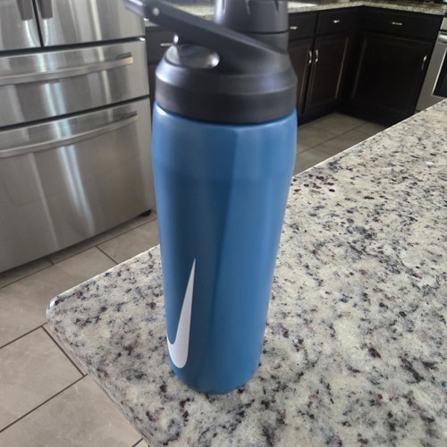 nike twist top insulated water bottle