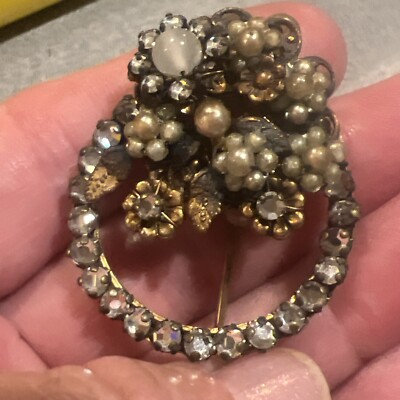 Vintage MIRIAM HASKELL? Unsigned  PEARLS RHINESTONES STICK PIN STOPPER AA