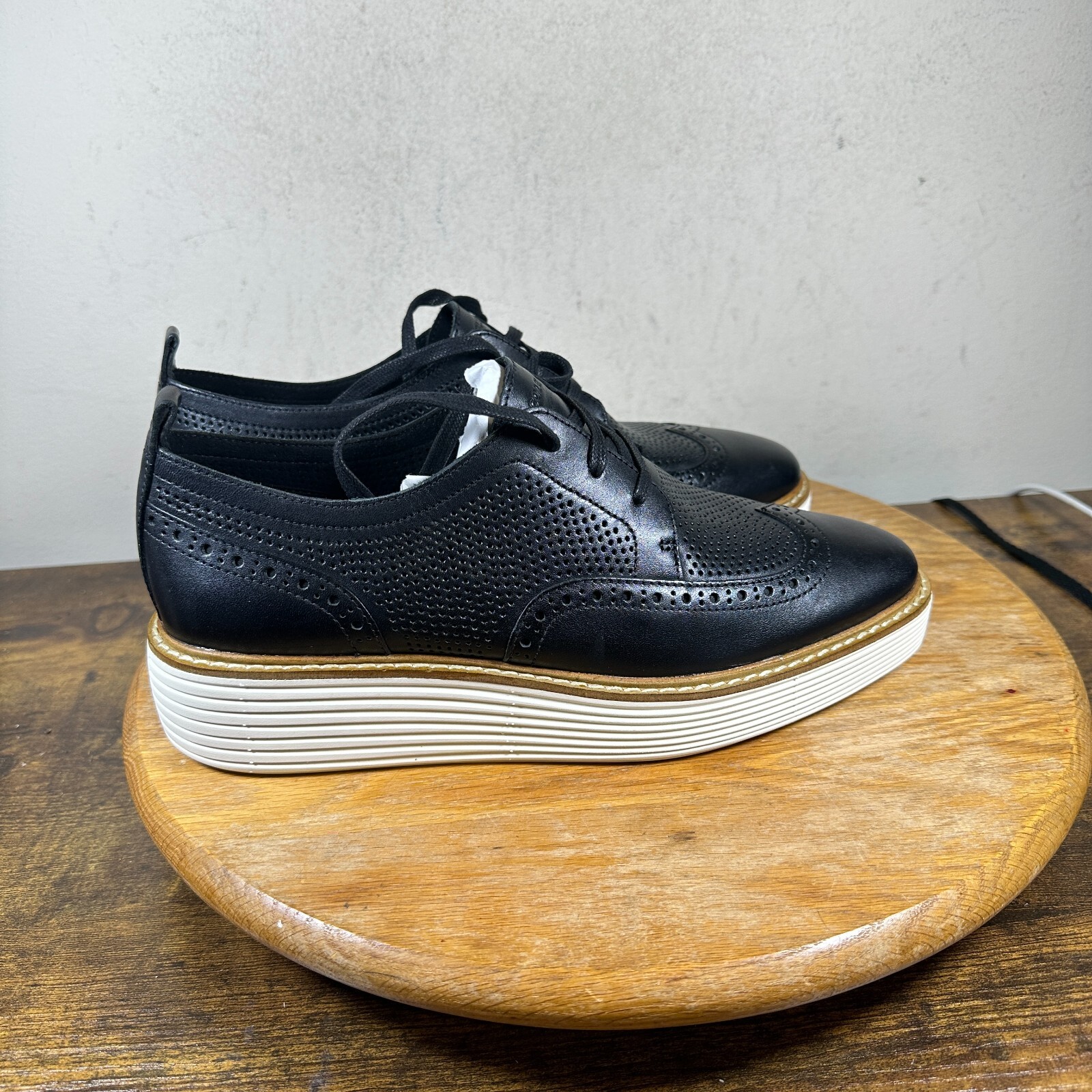 洋書 ganutell Men's ØriginalGrand Remastered Longwing Oxfords – Cole Haan