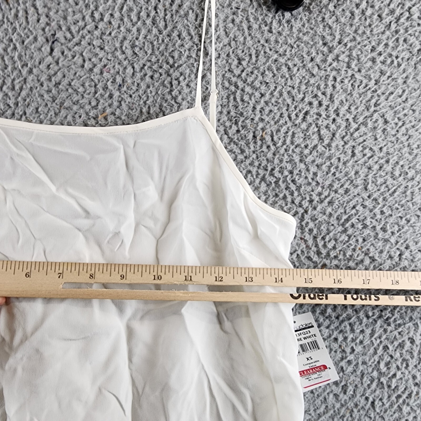 Equipment Femme Willow Silk Top Women's XS Nature White Adjustable Strap - Picture 6 of 15