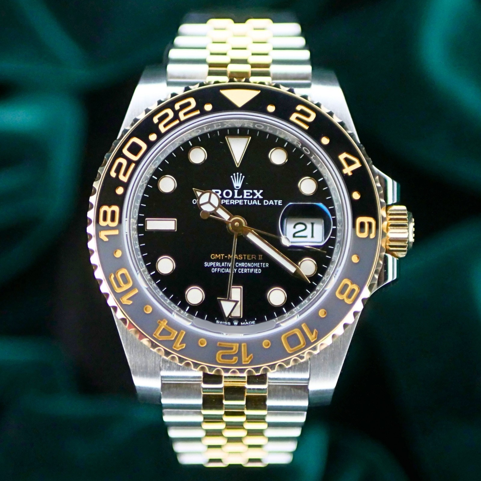 マロン Rolex GMT-Master II “Bumblebee” Two Tone Jubilee Steel MINT