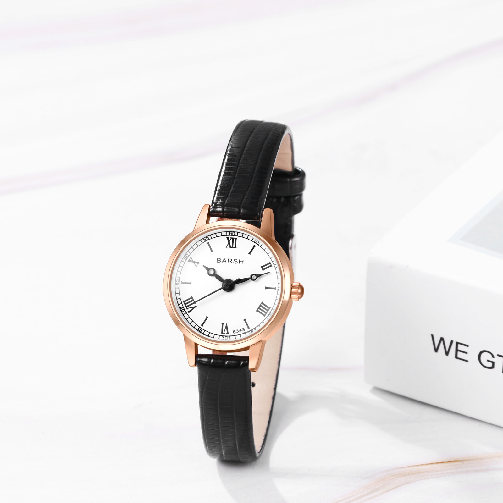 Women Small Round Roman Numeral Dial Textured PU Leather  display picture 2