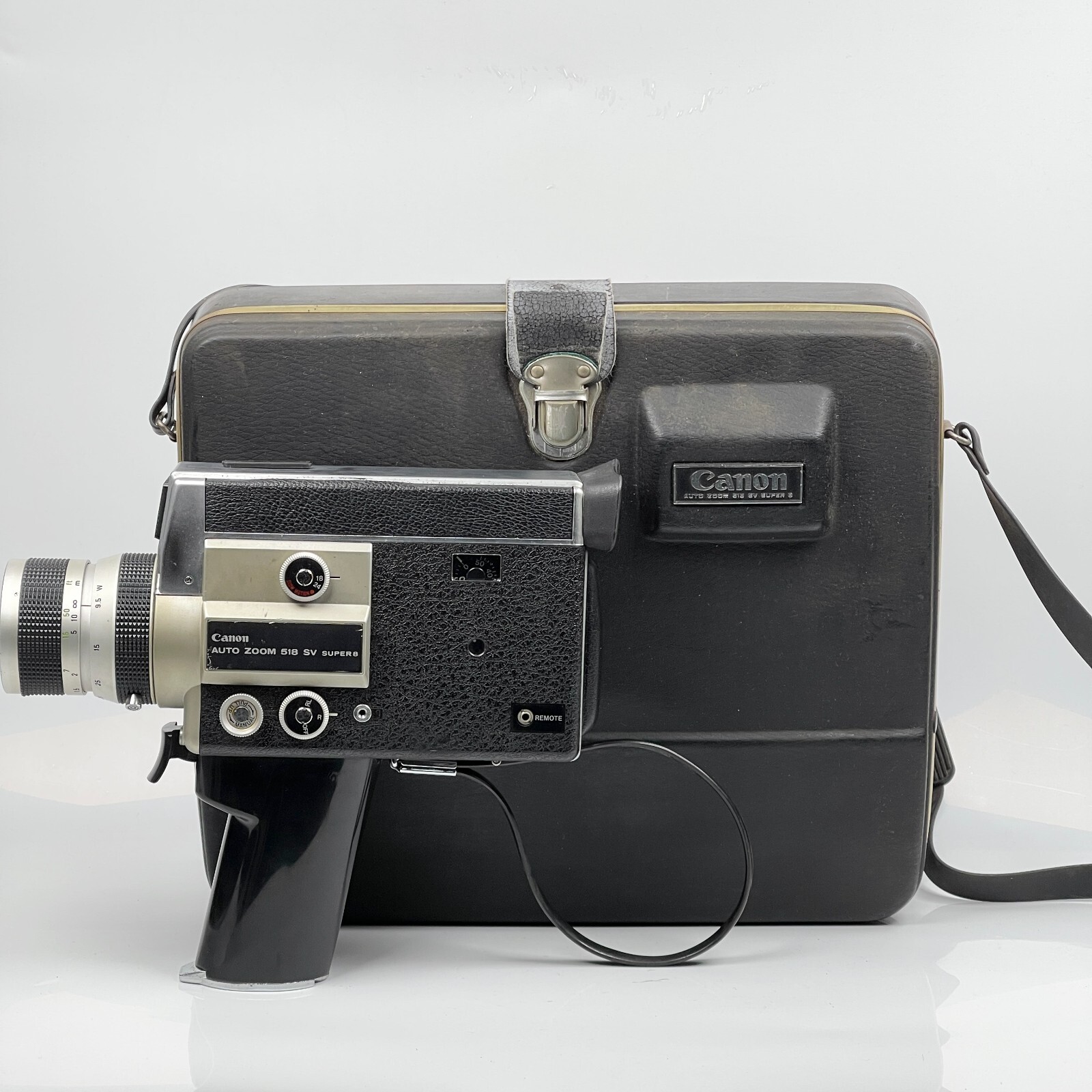 <完動品> Canon AUTO ZOOM 518 SUPER8 8mm Canon Auto Zoom 518 SV Super8 8mm Film Movie Camera From