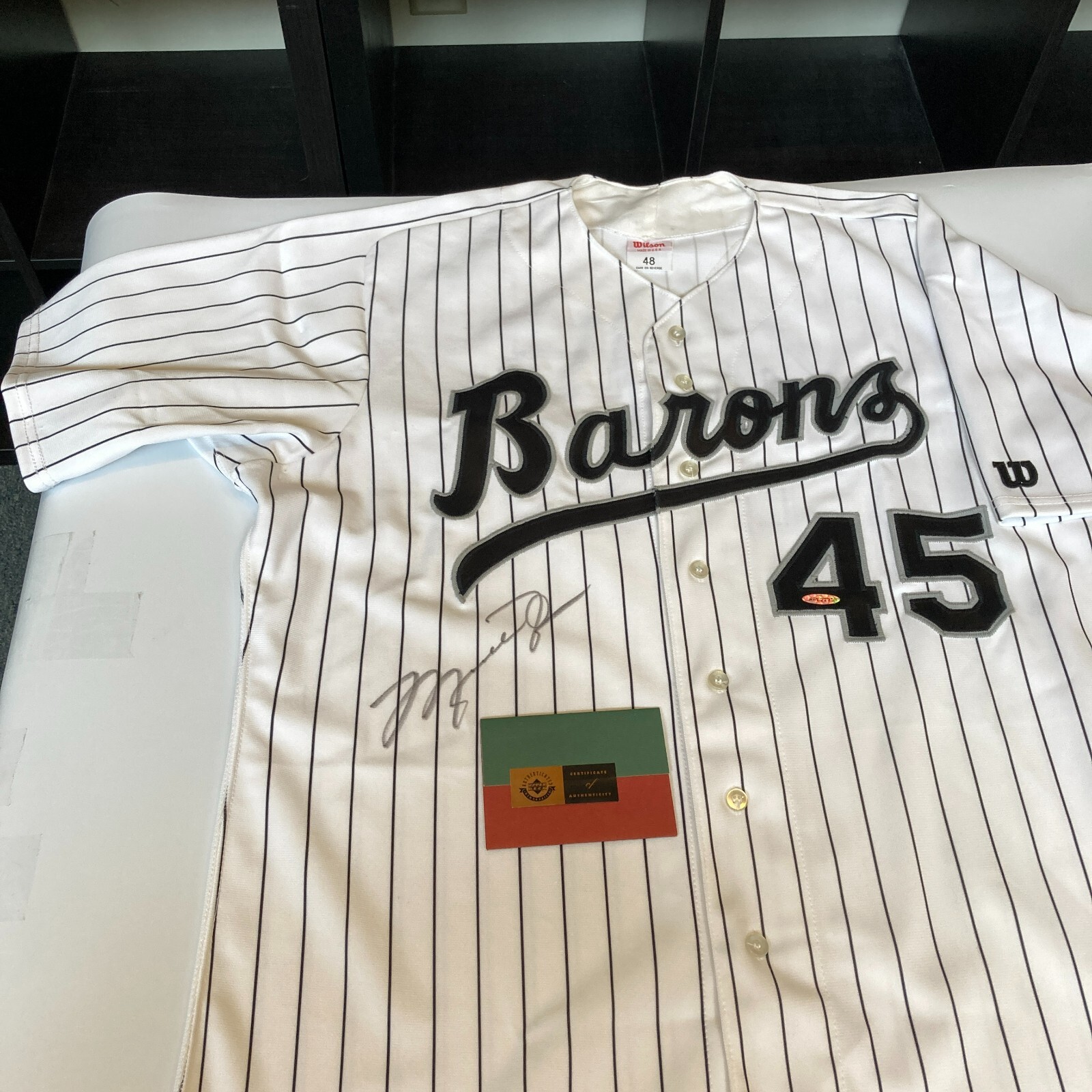 Michael Jordan Signed Birmingham Barons Baseball Jersey Michael Jordan Signed Birmingham Barons Baseball Jersey