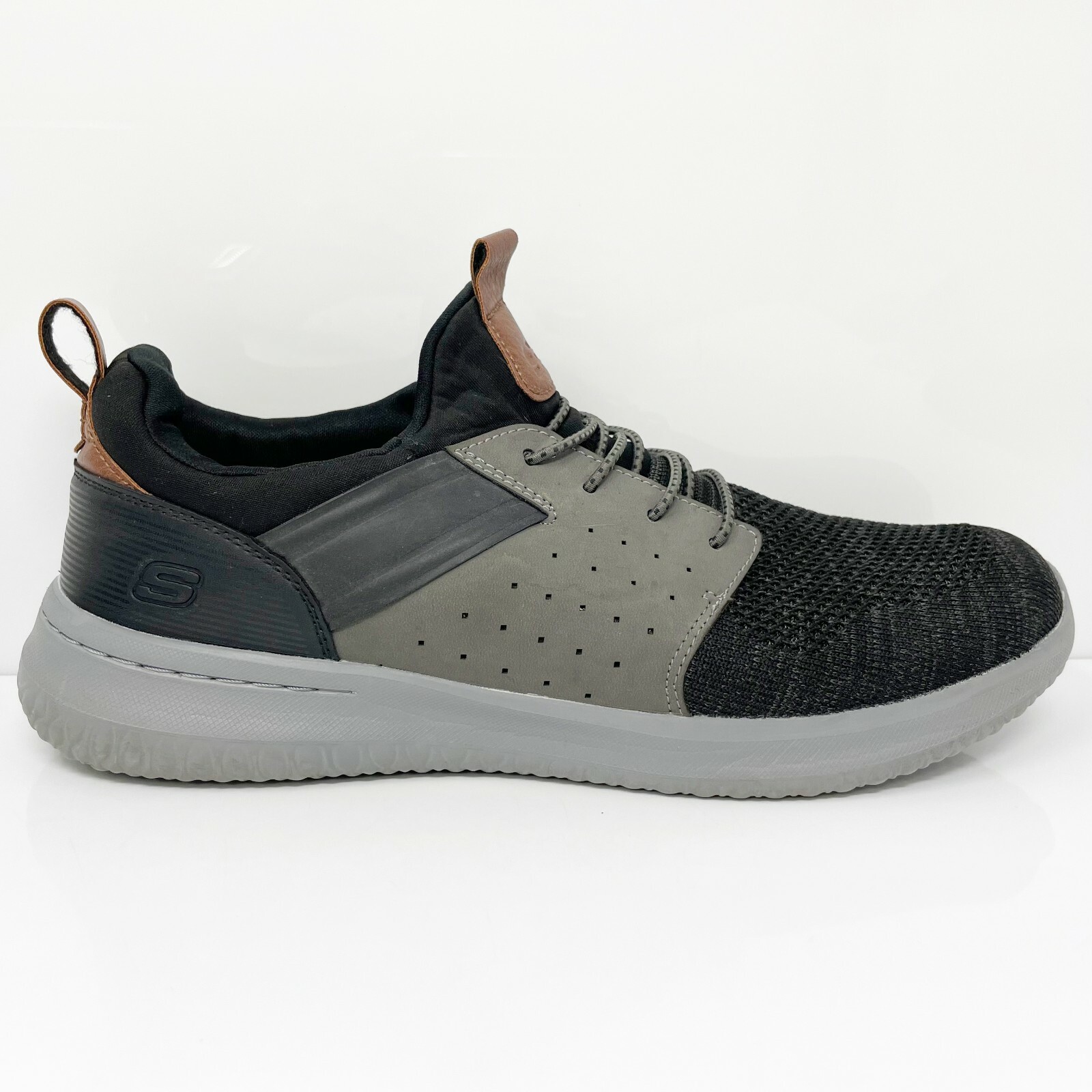 

Мужские кроссовки Skechers Delson 3.0 56299, размер 11, Черный, Delson 3.0