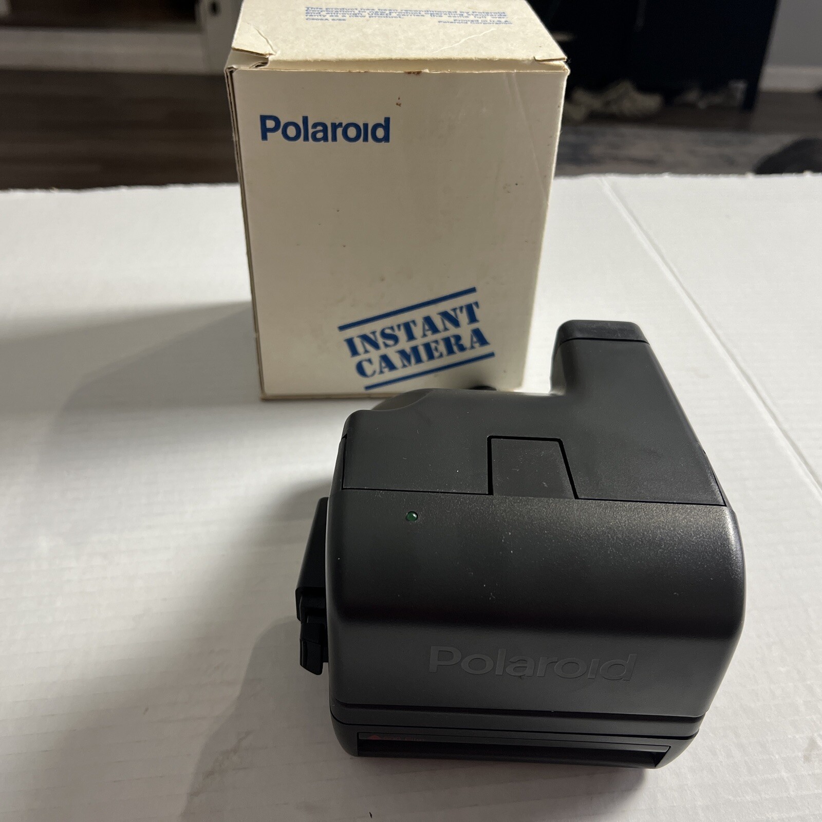 Vintage Polaroid OneStep C506A 6/86 106mm f/14 Lens 600 Film