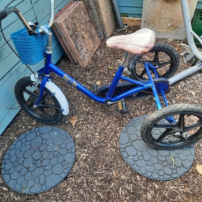 Pashley Robin dark blue tricycle trike mobility bike