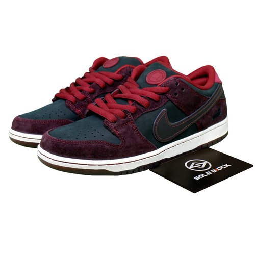Riot Skateshop × Nike SB Dunk Low Pro QS Nike SB Dunk Low Riot Skateshop Men's - FZ1289-200 - US