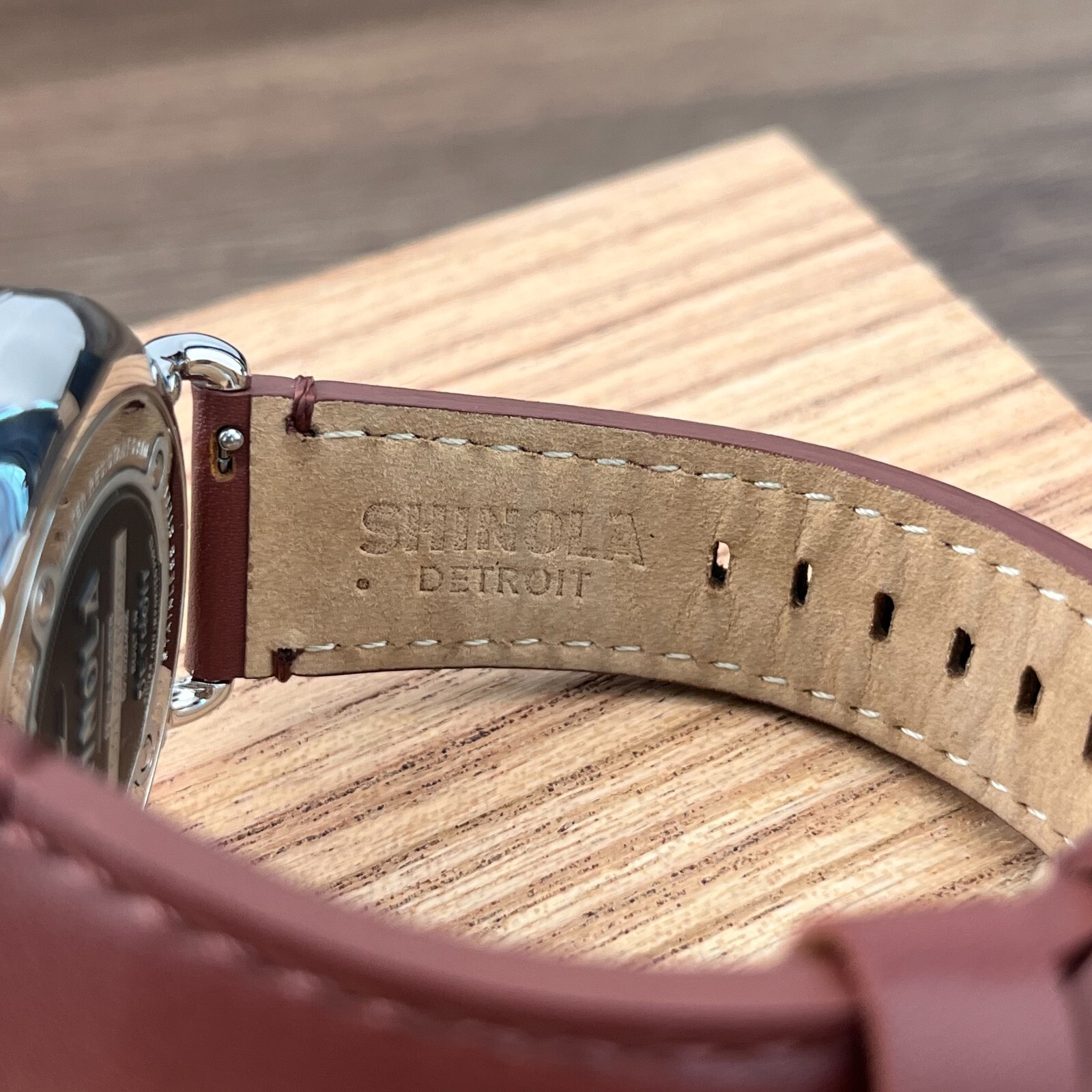 Pre-owned Shinola The Runwell 41mm Blue Dial Leather Strap Argonite 1069 Men's Watch