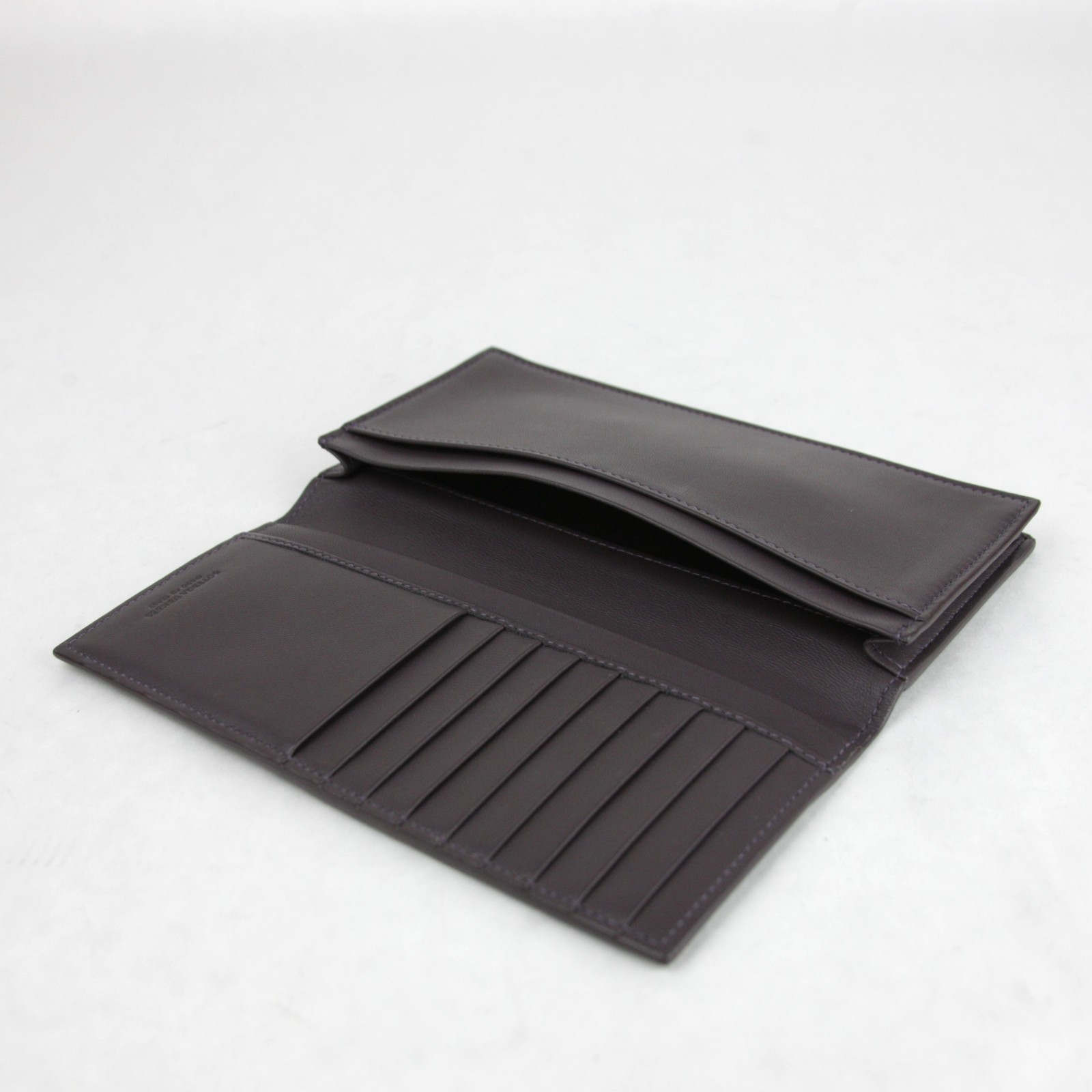 Pre-owned Bottega Veneta Men Dark Plum Leather Intercciaco Long Bifold Wallet 390878 6017 In Purple