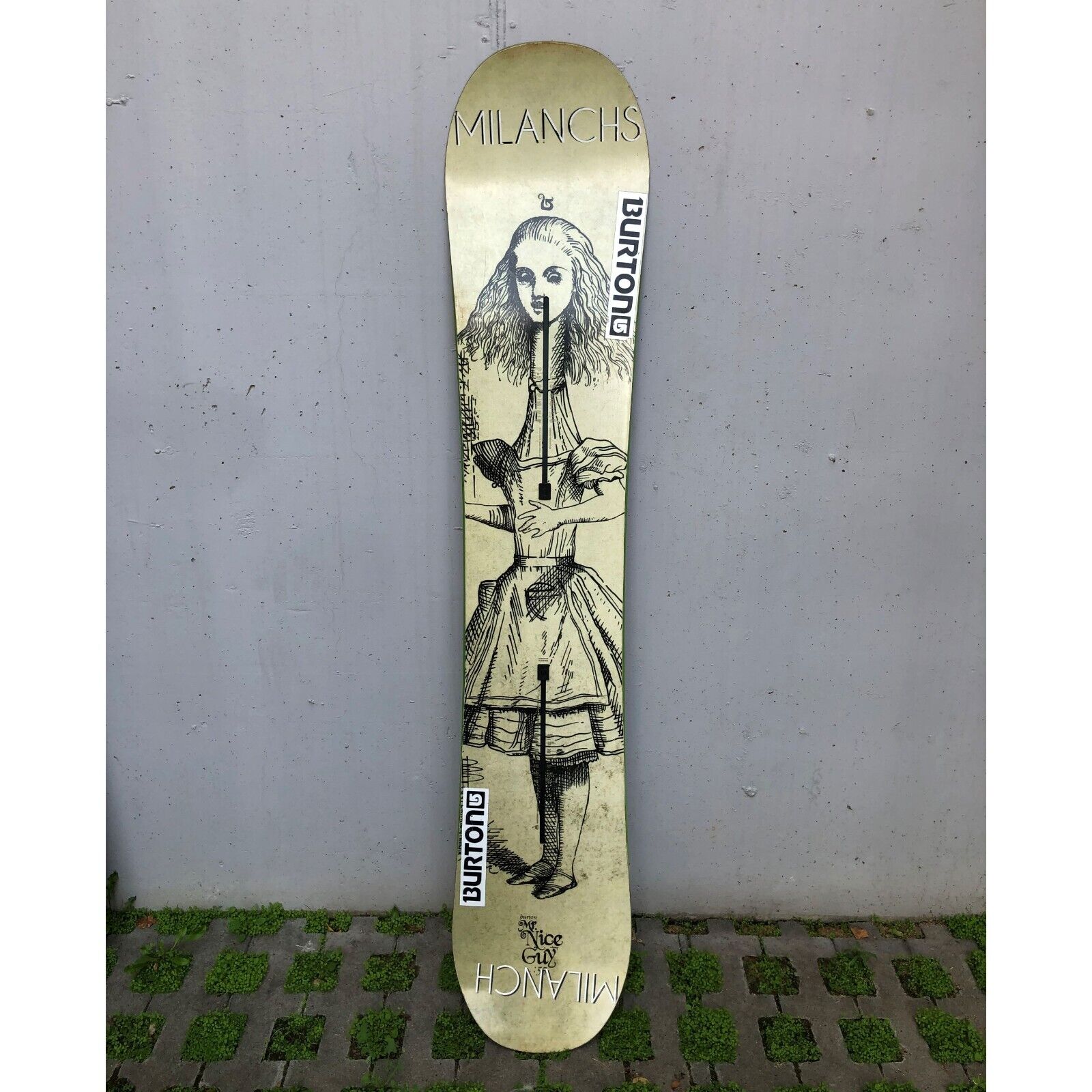 Burton Mr. Nice Guy Restricted 2011/2012 snowboard | eBay Burton Mr. Nice Guy Restricted 2011/2012 snowboard | eBay