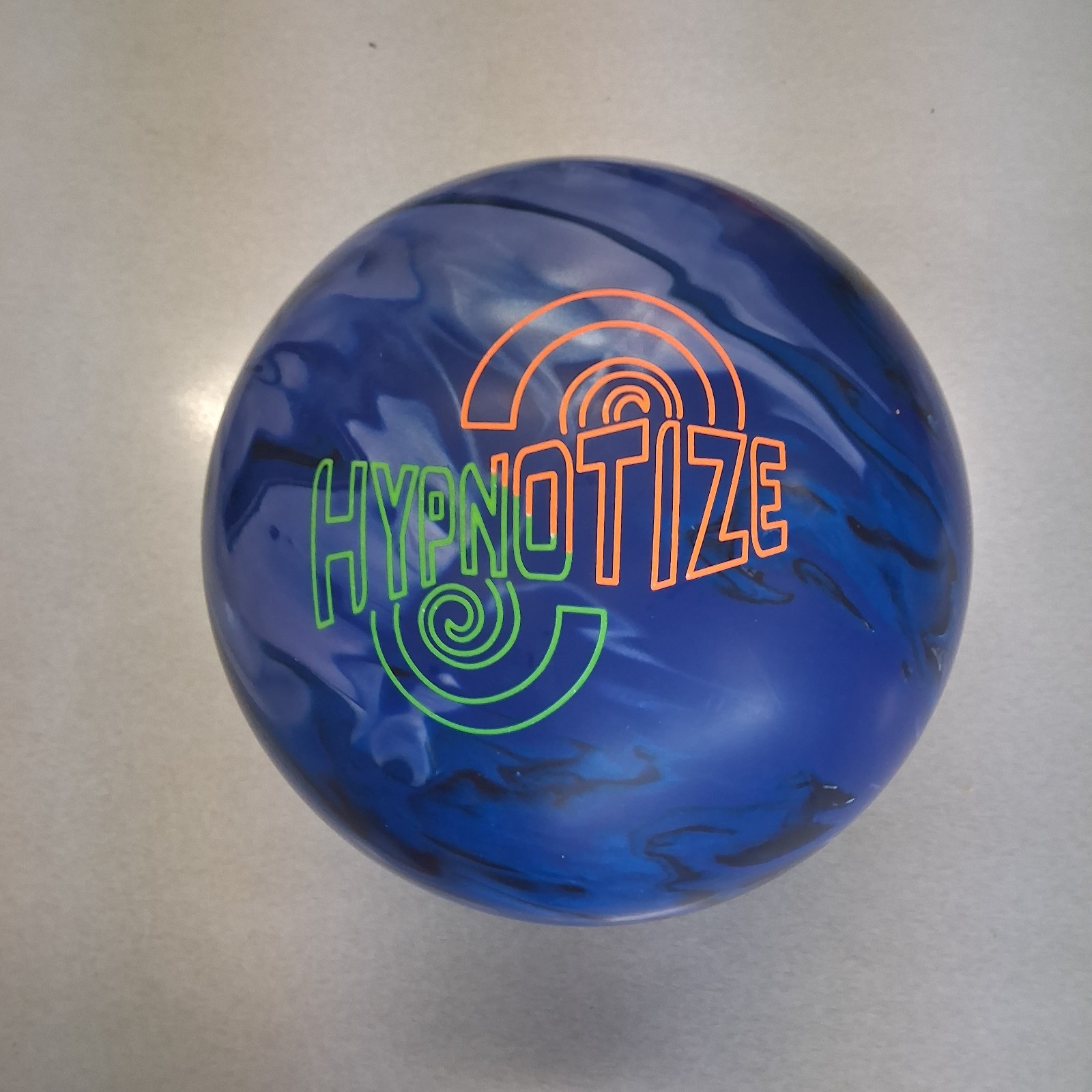 BRUNSWICK ブランズウィック　ヒプノタイズ　15P ボウリング 近未来型ハイブリッドボール！ブランズウィック ヒプノタイズ
