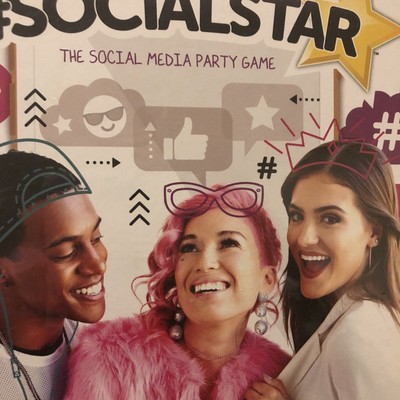 #Socialstar Social Media Party Game, Ages 13+ games - NEW Sealed Free Gift  
