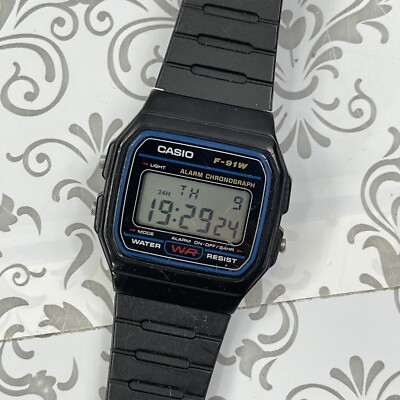 Casio F-91W Black Vintage Wristwatch Water Resistant Watch Alarm Chronograph
