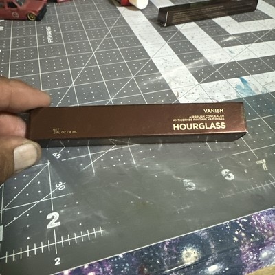 Hourglass Vanish Airbrush Concealer ( # 7 Topaz ) 0.2oz/6ml  NEW IN BOX