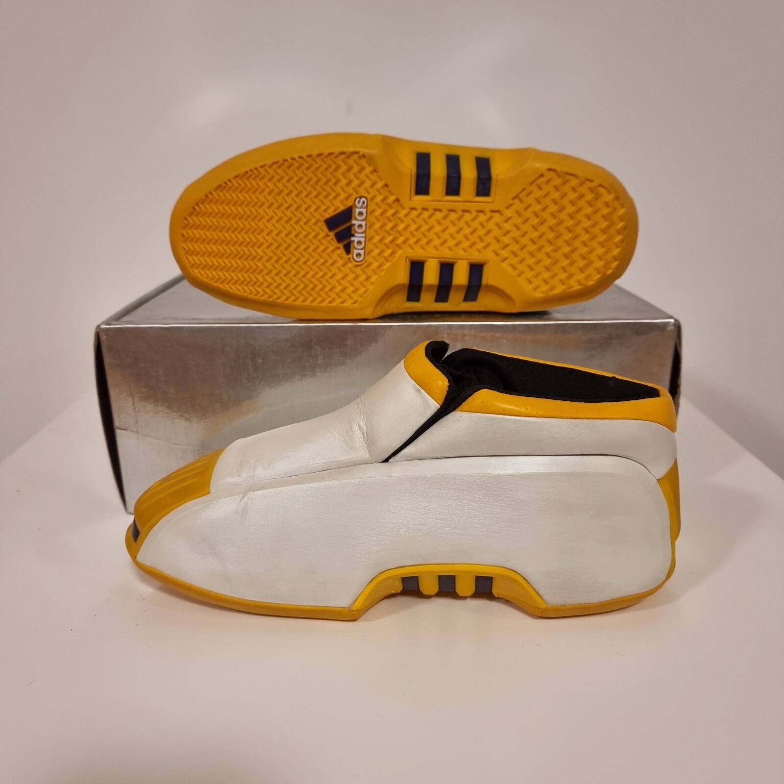 adidas KOBE バスケットボールシューズ イエロー ADIDAS Crazy 1 Sunshine Kobe Bryant Basketball Shoes Mens 10
