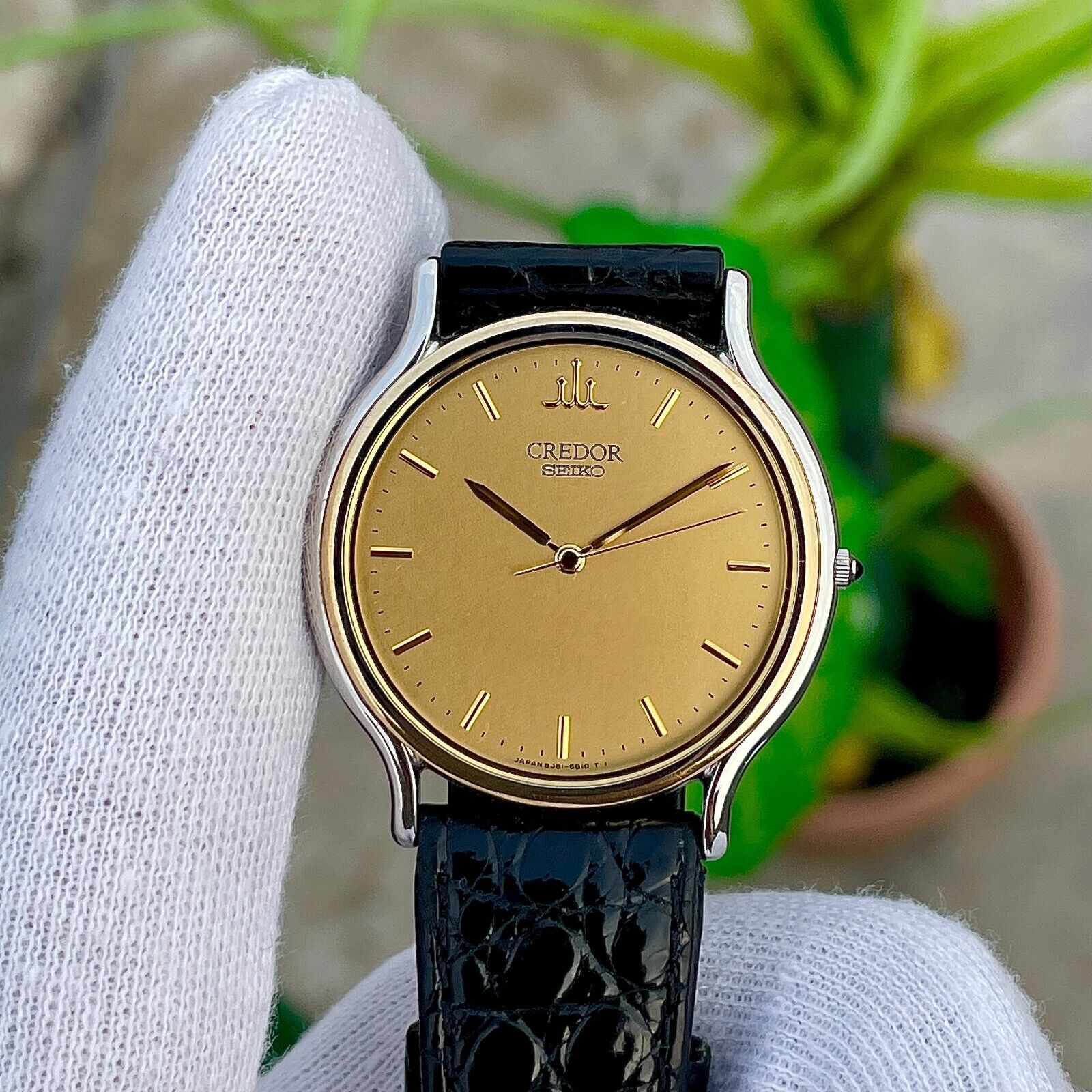 Vintage Seiko Credor 18k Gold Bezel Quartz Men's Watch 8J81 Vintage Seiko Credor 18k Gold Bezel Quartz Men's Watch 8J81