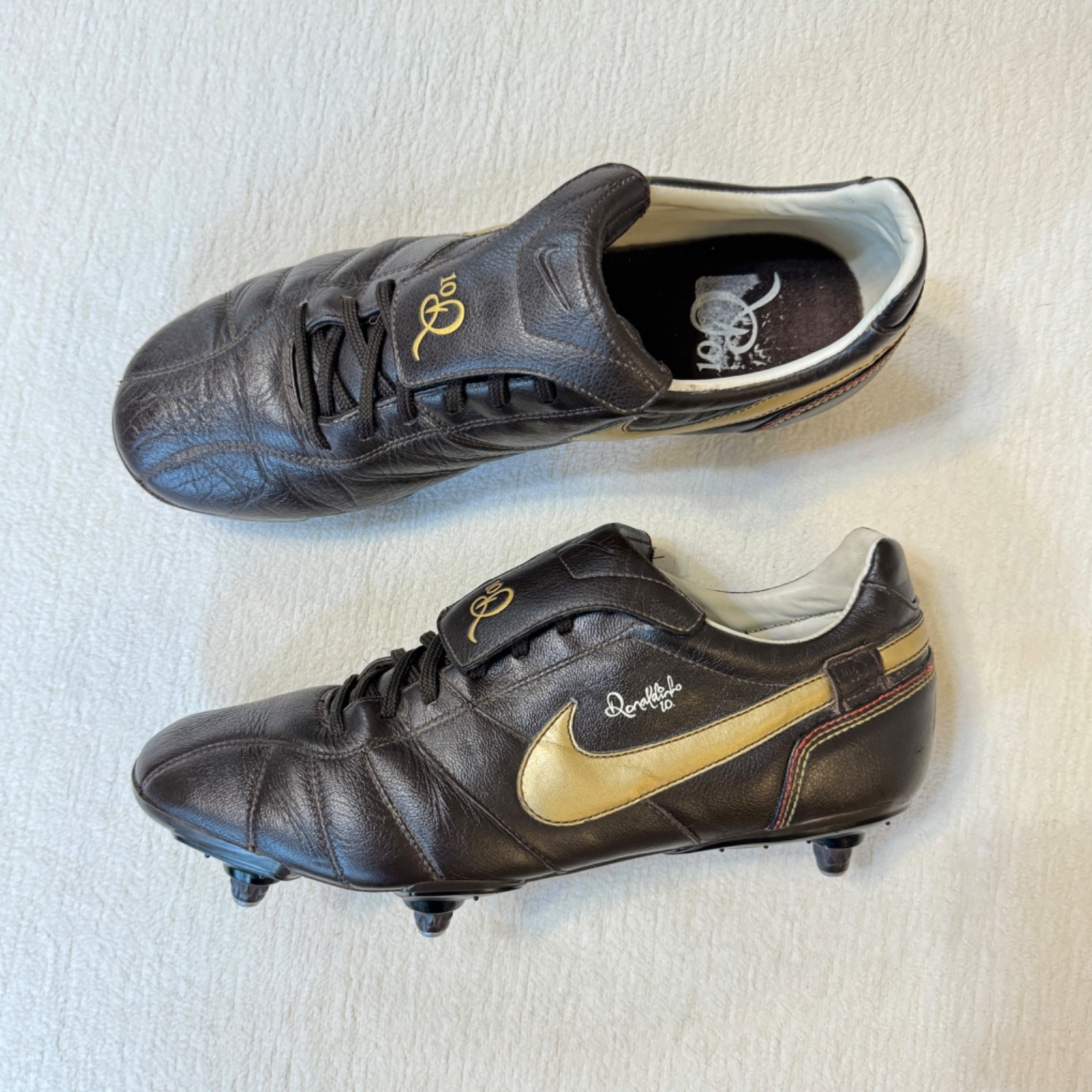 Nike Tiempo Guri TF 27cm 茶 フットサル ロナウジーニョ Nike Tiempo GURI SG PRO Legend brown gold R10 Ronaldinho