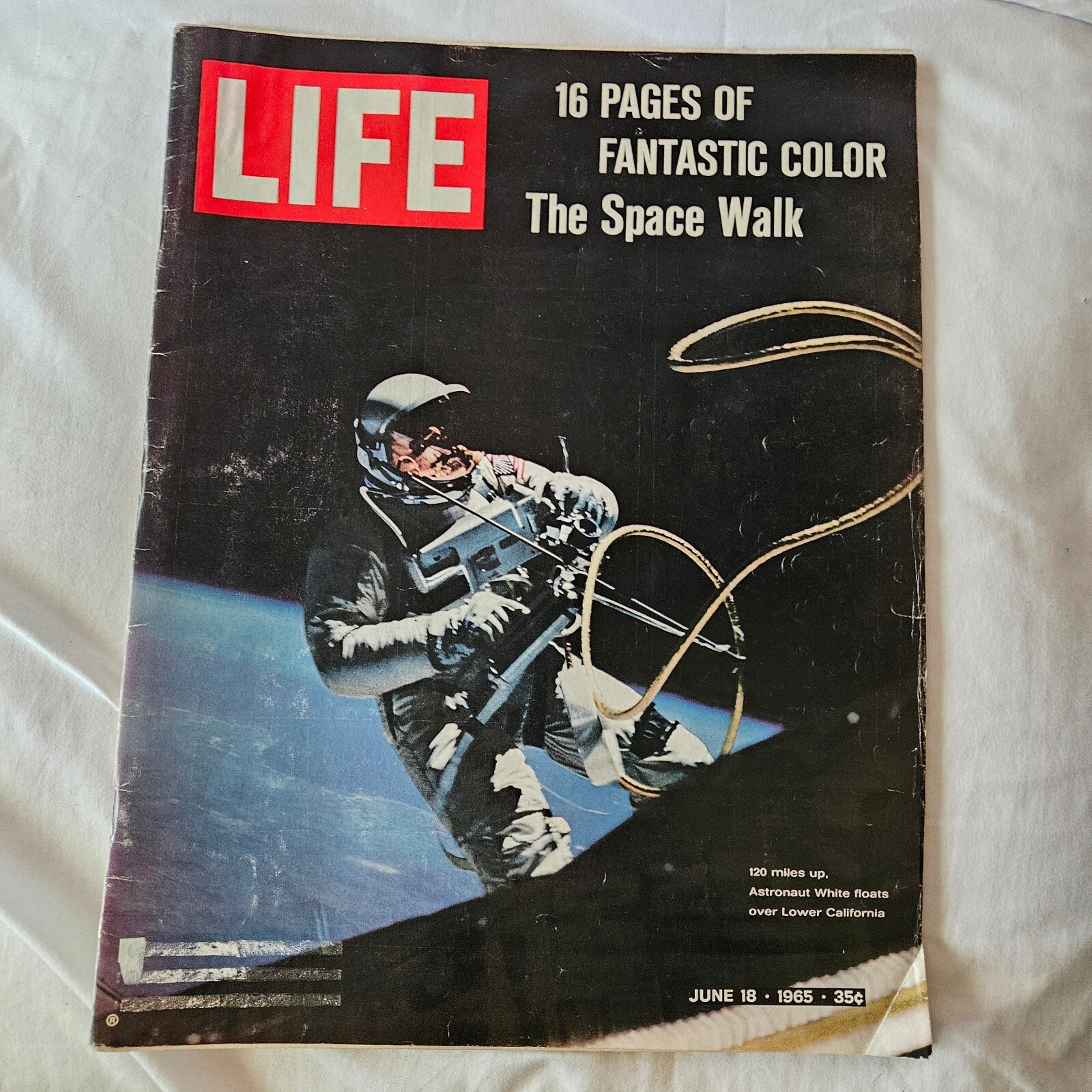 Vintage June 18 1965 Life Magazine 35 cent Astronaut Ed