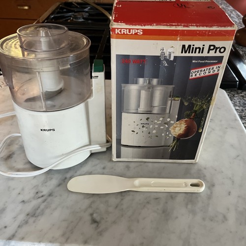 White 19oz Capacity Model 708