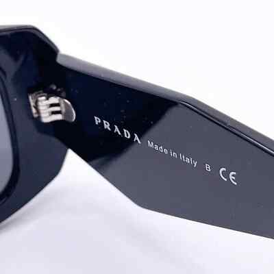 Pre-owned Prada Pr 17ws 1ab5so Black Dark Grey Lens Unisex Sunglasses Authentic In Gray