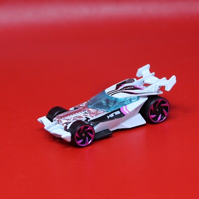 2019 Hot Wheels Drift King White HW Track Builder 5-Pack 1:64 Loose RA6sp