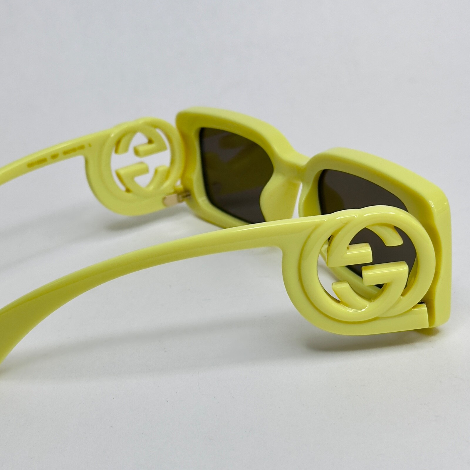Pre-owned Gucci Couture 1325 Yellow Gg Logo 007 Narrow Fashion Square Sunglasses Gg1325s In Brown