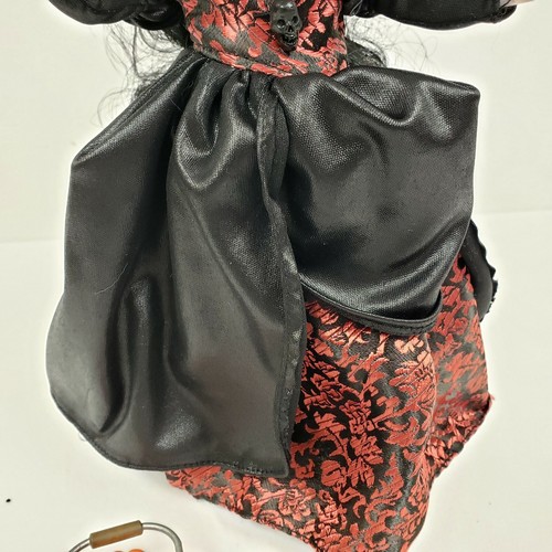 Living Dead Dolls Isabel Series 16 10