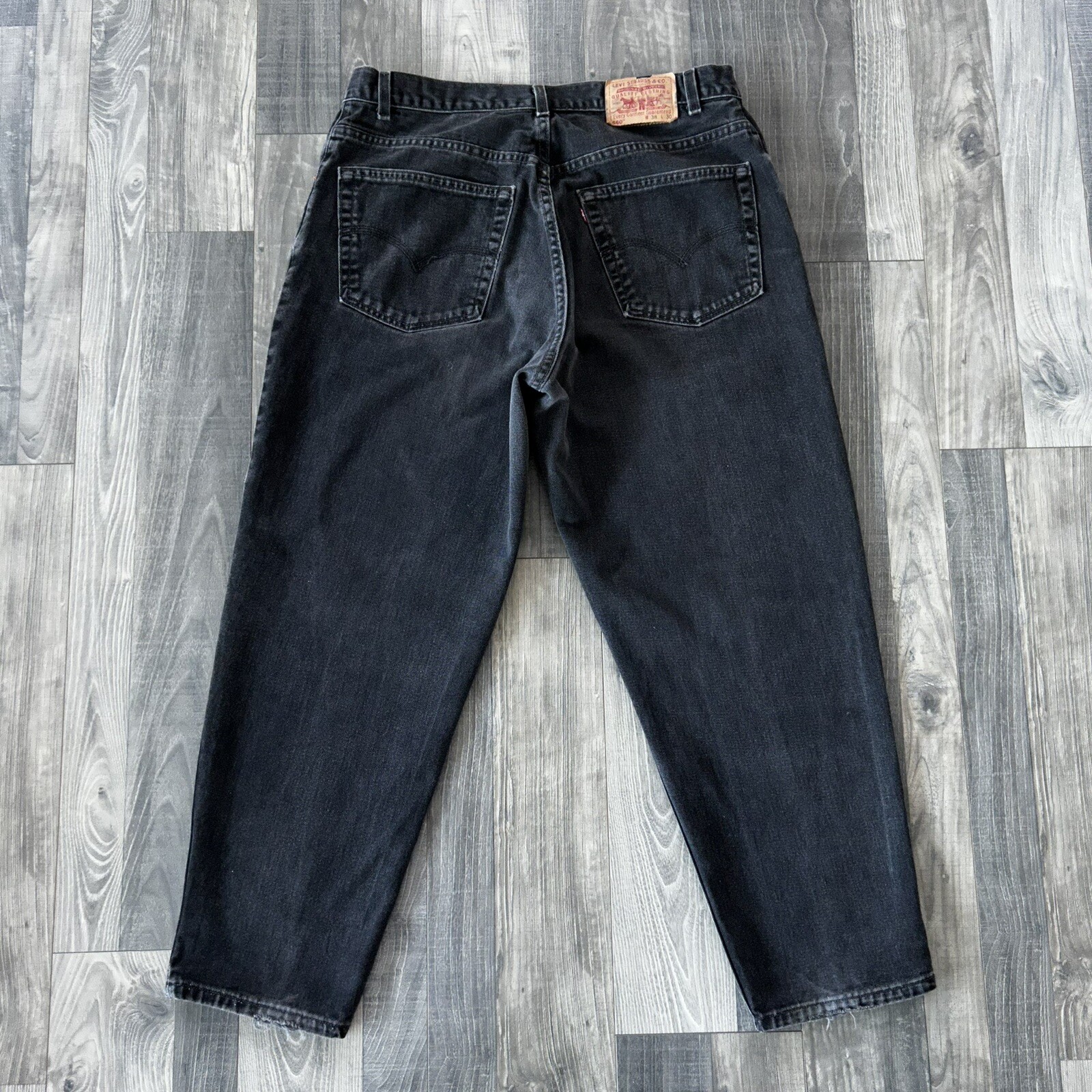 VTG LEVI S 560 Comfort Loose Fit Jeans Men s 38x30