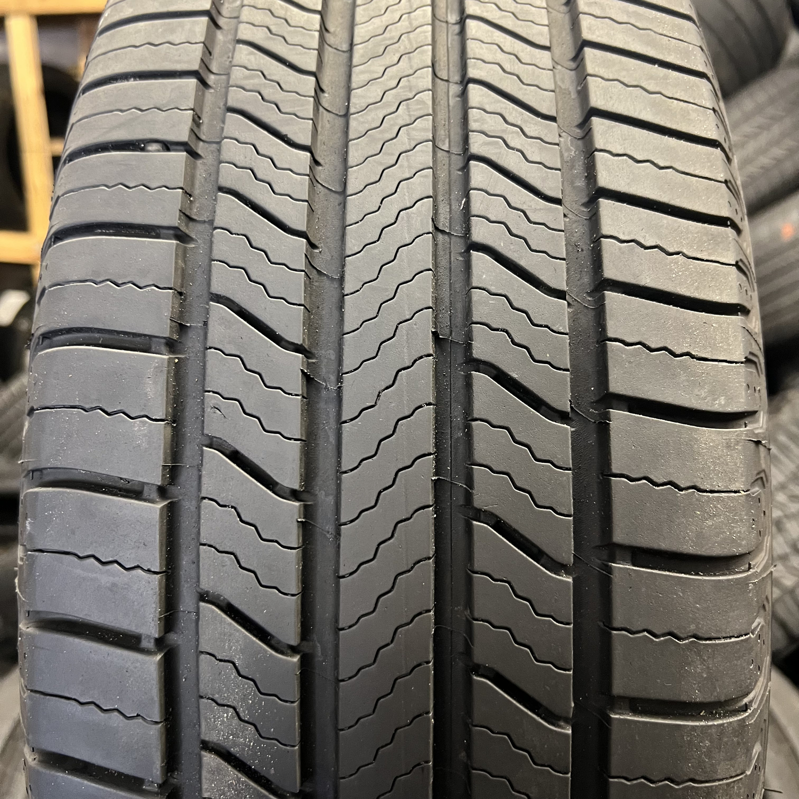 1 Tire LikeNew Michelin X Tour A/S 2 235/55R19 105H DOT.1624 9.75/32 NO Patch
