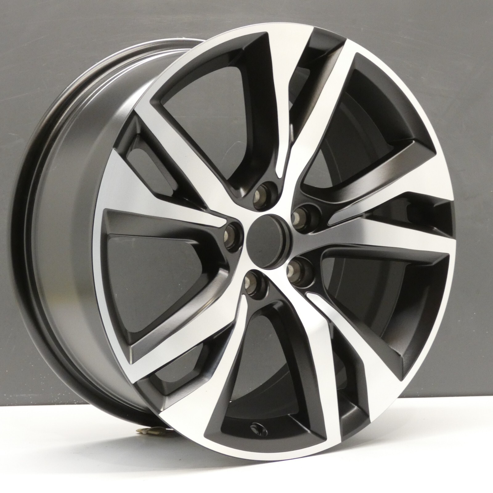 VOLVO V60 DIAMOND CUT 18