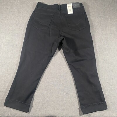 NWT Levis Signature Gold Mid Rise Capri Pants Womens Size 10x30 Black Denim