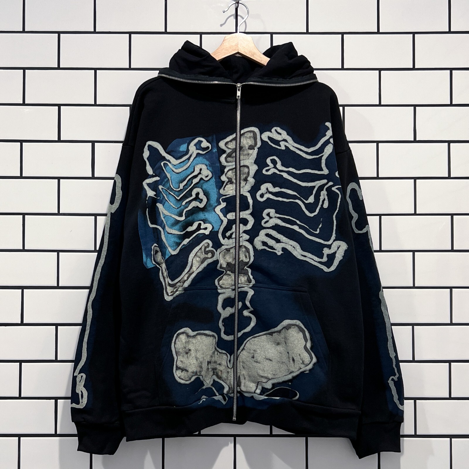 TRAVIS SCOTT CACTUS JACK FRAGMENT SKELETON GRAFFITI FULL ZIP TRAVIS SCOTT CACTUS JACK FRAGMENT SKELETON GRAFFITI FULL ZIP