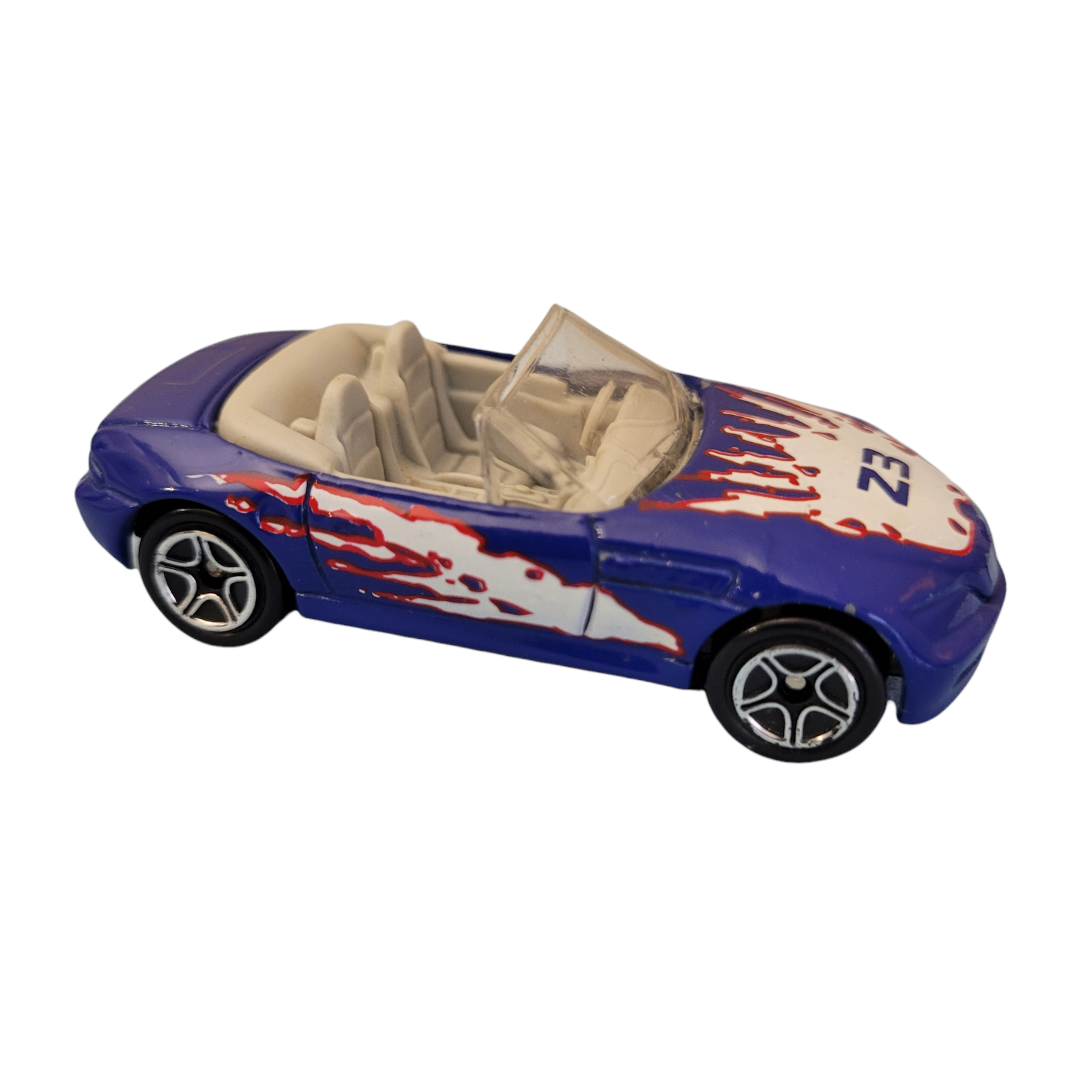 Amazon.com: Corgi James Bond GoldenEye BMW Z3 1:36 Diecast