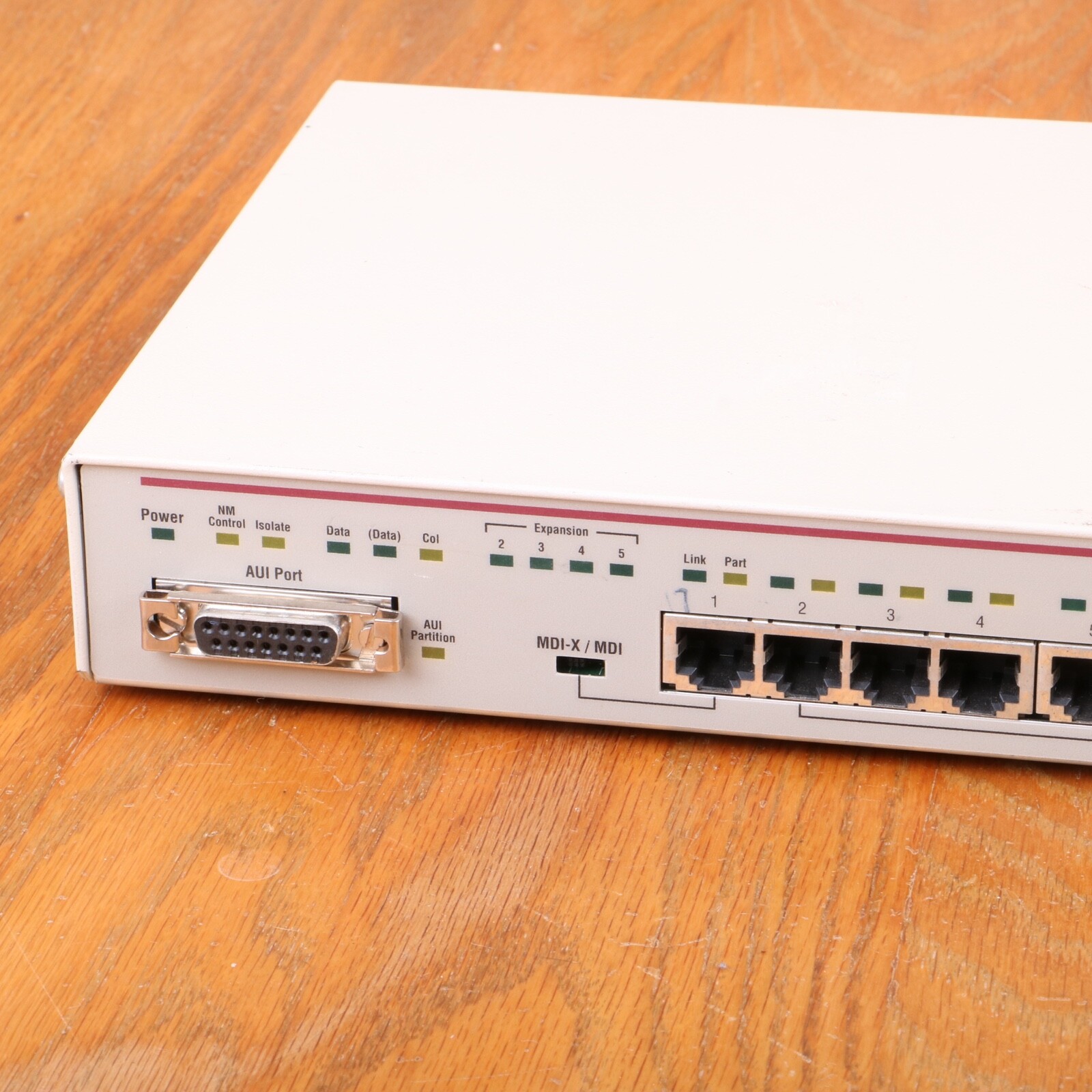 SynOptics Lattis Hub 2803 16 Port Networking Hub