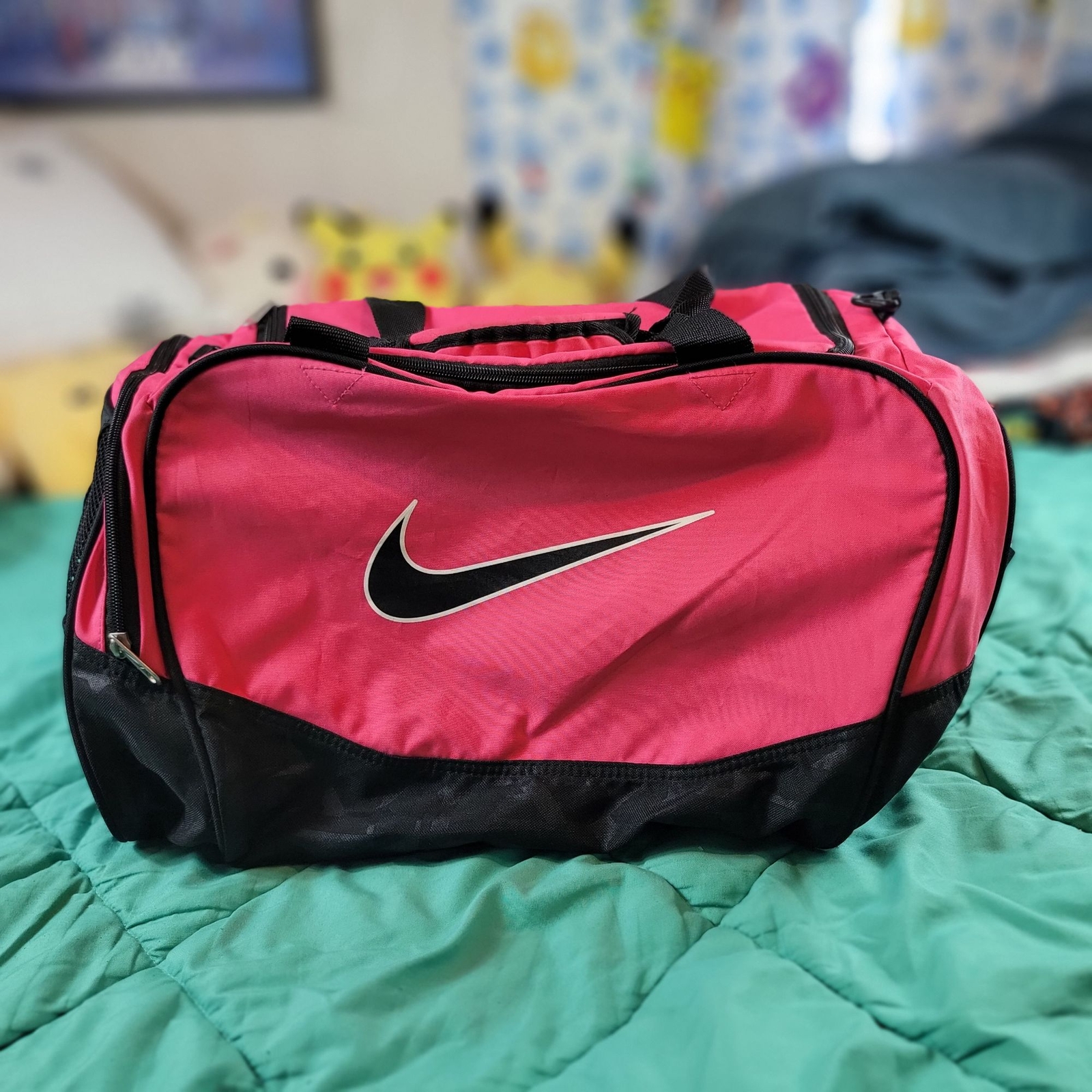 pink nike duffle bag