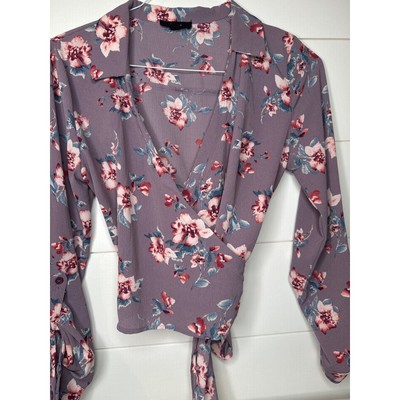 Mine Lavendar Floral Wrap Blouse with Tie-Back Size Medium Never Worn!