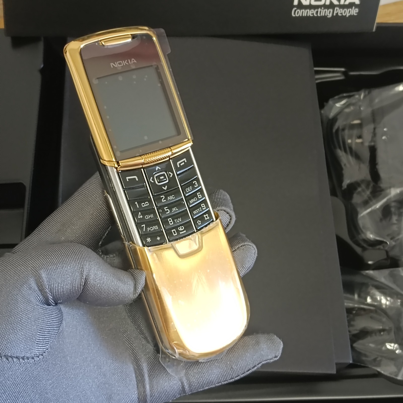 NOKIA - Nokia 8800 Anakin Gold Edition SIMフリー LUXURY NOKIA 8800 CLASSIC GOLD EDITION GSM UNLOCKED MOBILE