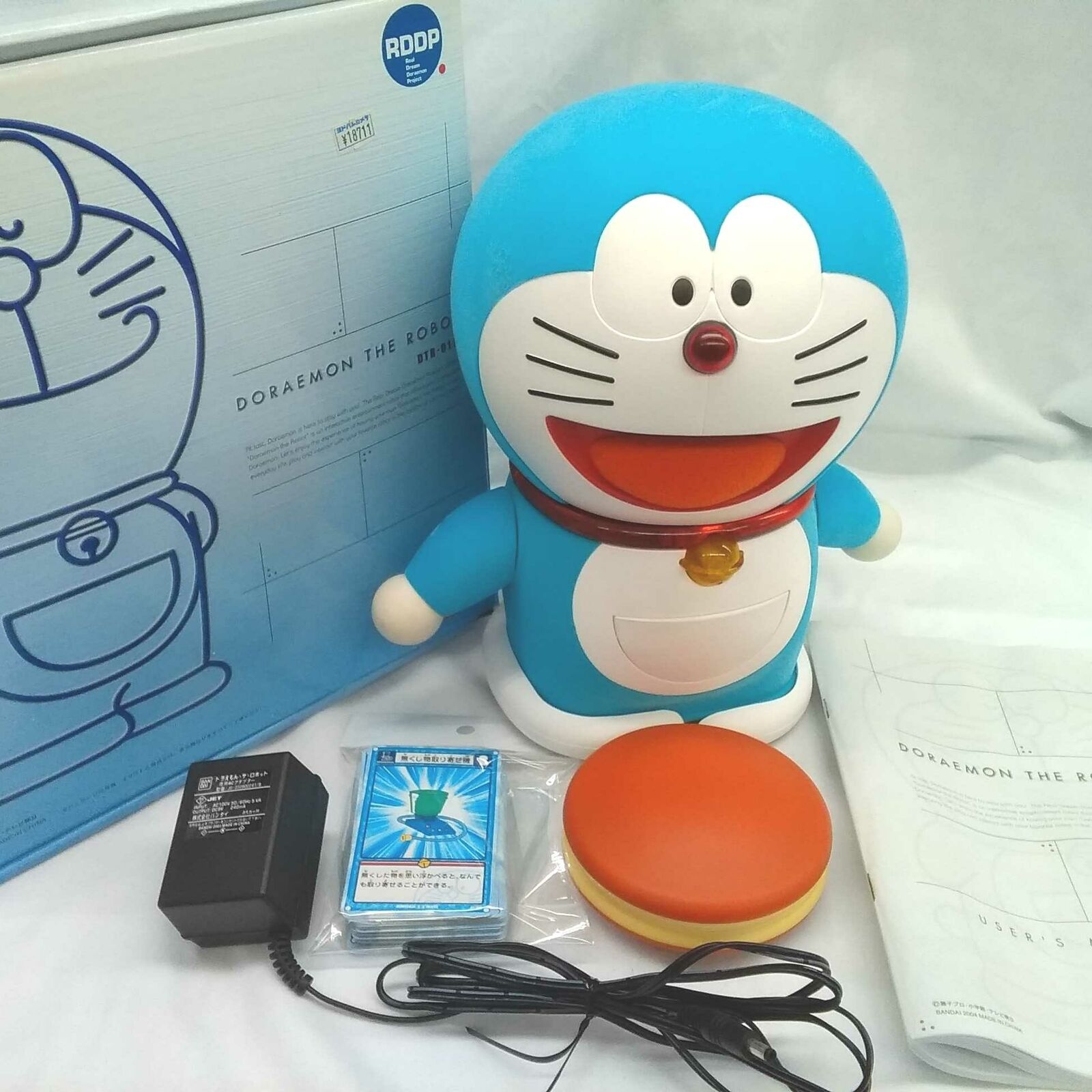 Bandai Doraemon The Robot DTR-01B Released in 2004 Real Bandai Doraemon The Robot DTR-01B Released in 2004 Real